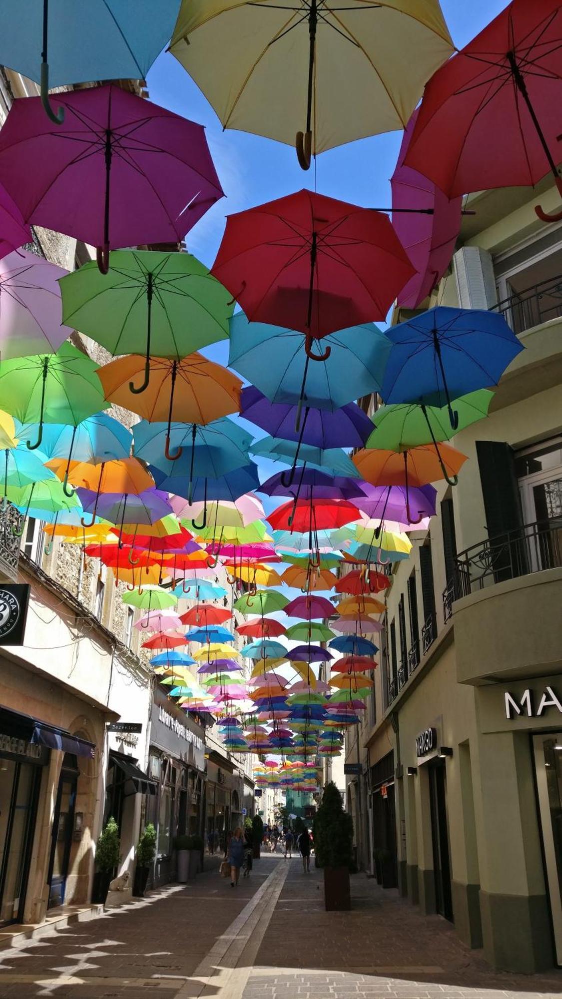 Les Couleurs Du Monde ! Parking Et Balcon Lägenhet Carcassonne Exteriör bild
